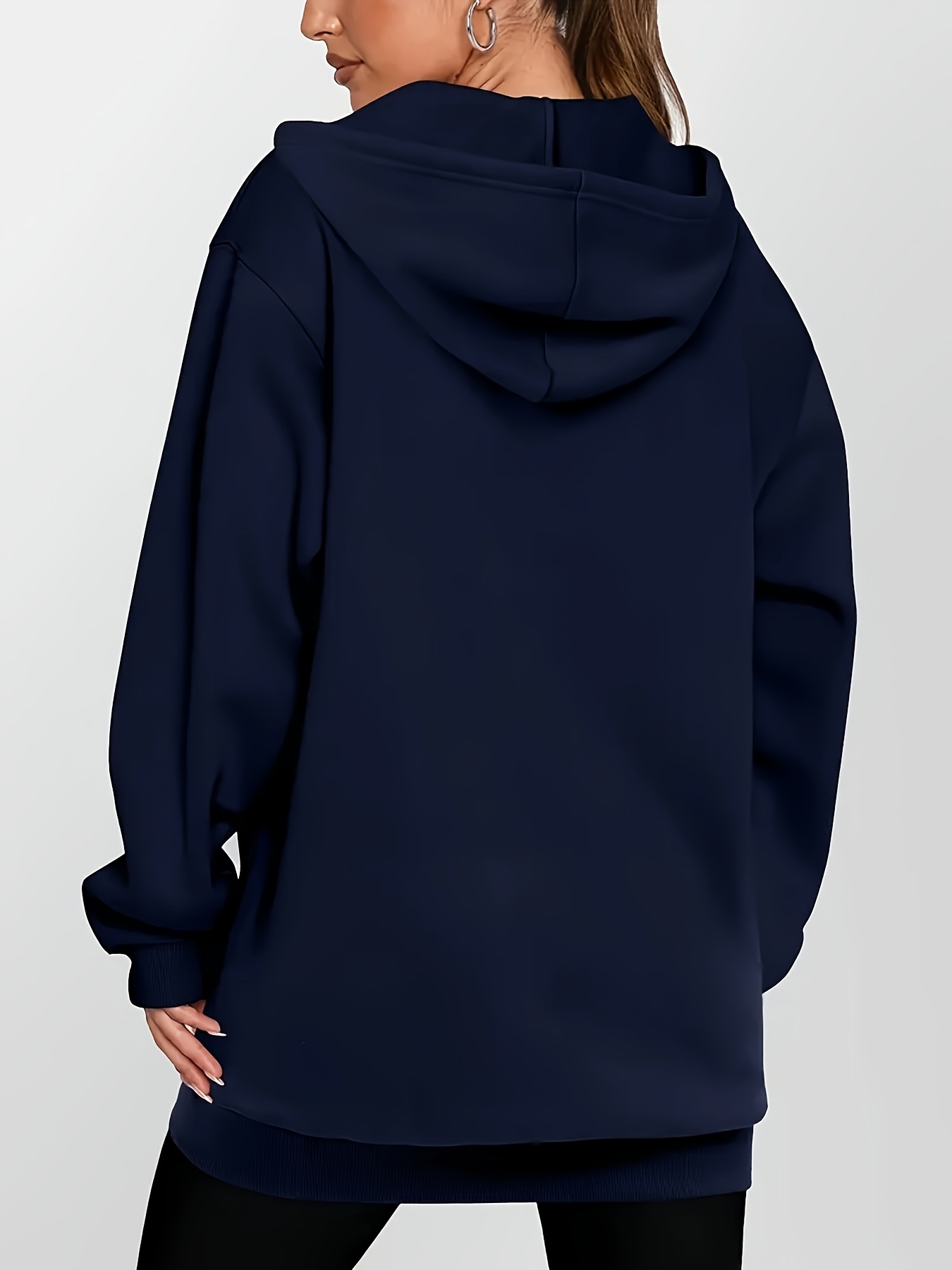 Bluzy z kapturem damskie – lekka bluza rozpinana na zamek