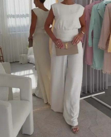 Jednokolorowy kombinezon na co dzień z okrągłym dekoltem i bezrękawnikiem