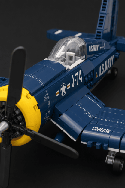 F4U Corsair Bausatz | 767-teiliges Modell eines Kampfflugzeugs aus dem Zweiten Weltkrieg