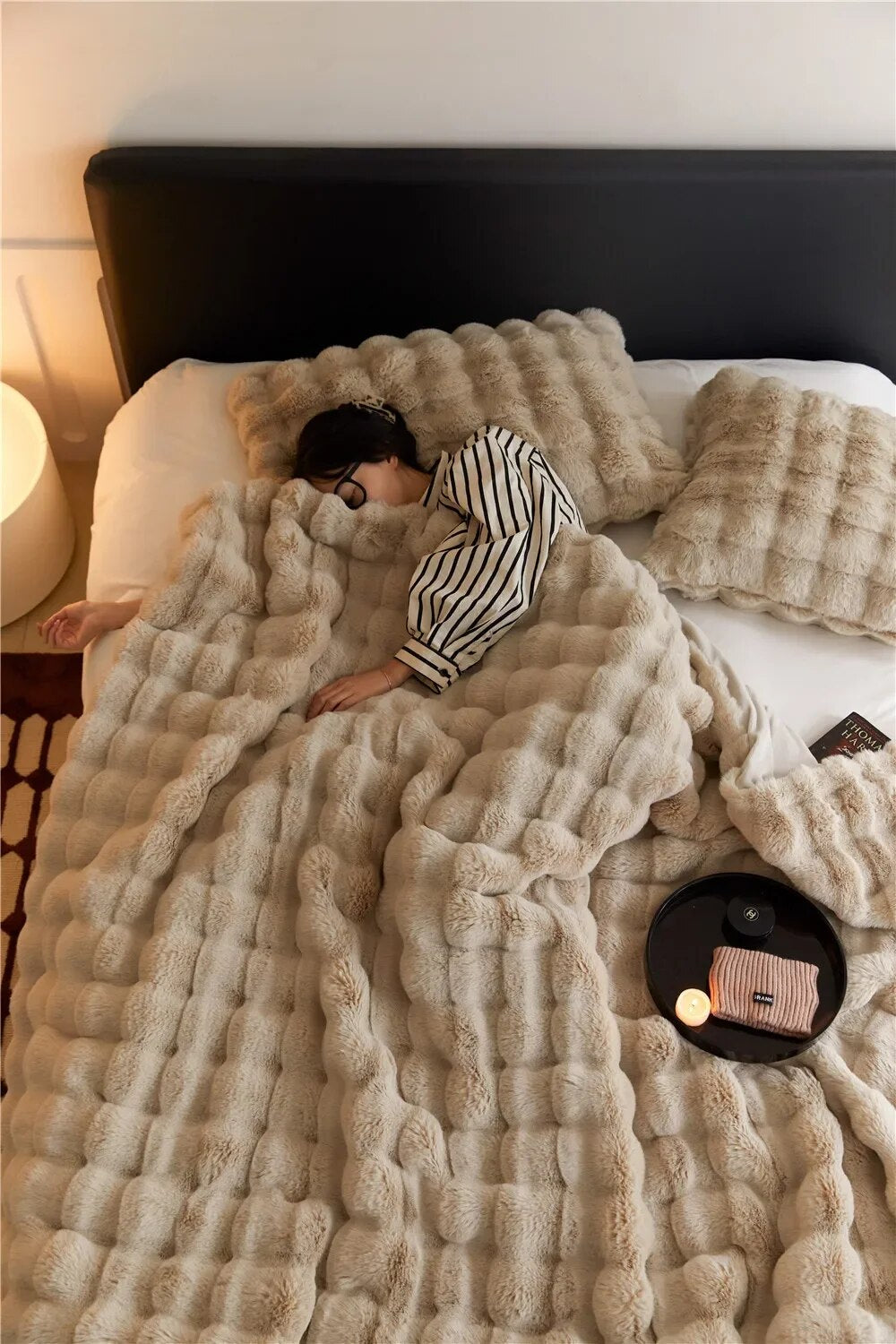 Plush Microfiber Waffle-Weave Throw Blanket