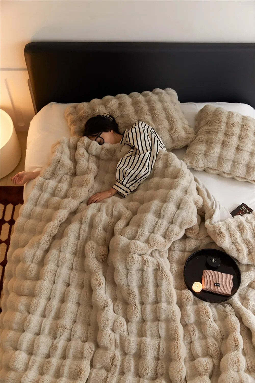 Plush Microfiber Waffle-Weave Throw Blanket