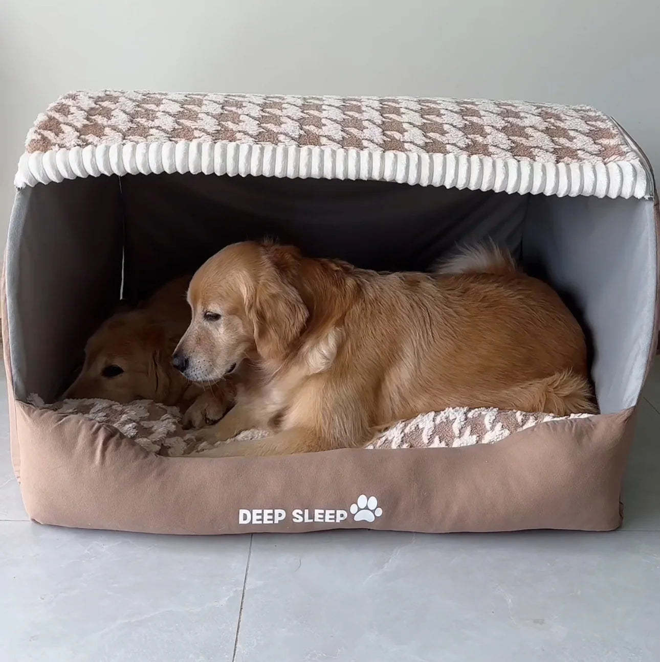 Luxury Cozy Dog House - Soft Indoor Pet Cave Bed with Removable Cushion-北京欧布科技有限公司