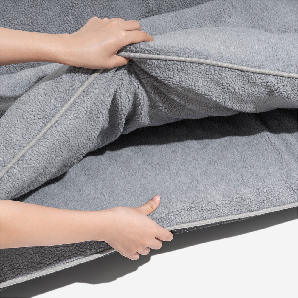 Trendy Striped Faux Lambswool Double Layer Dog & Cat Sofa Bed-北京欧布科技有限公司