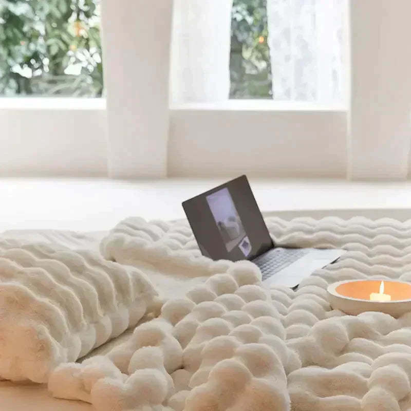 Plush Microfiber Waffle-Weave Throw Blanket