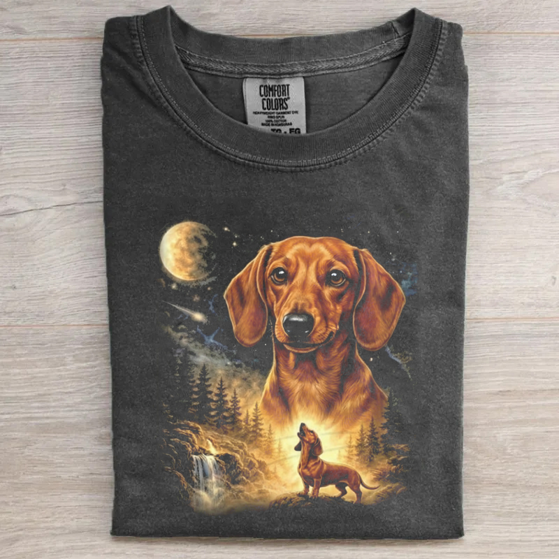 Dachshund Howling to The Moon Vintage T-shirt