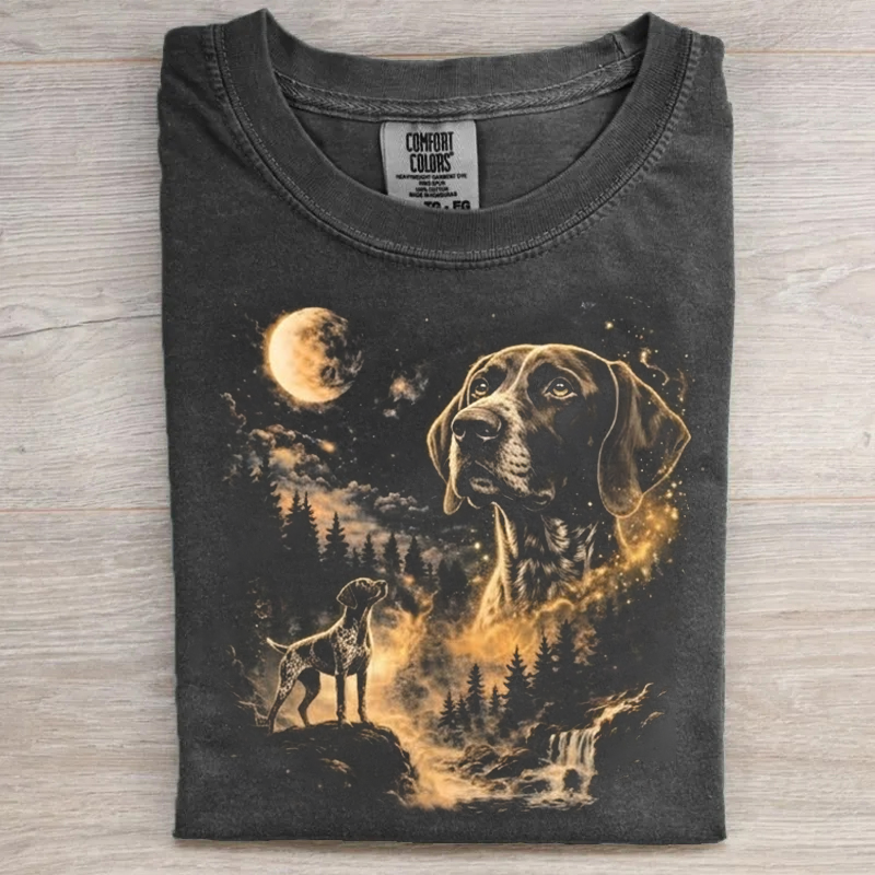 German Shorthair Pointer Howling to The Moon T-shirt