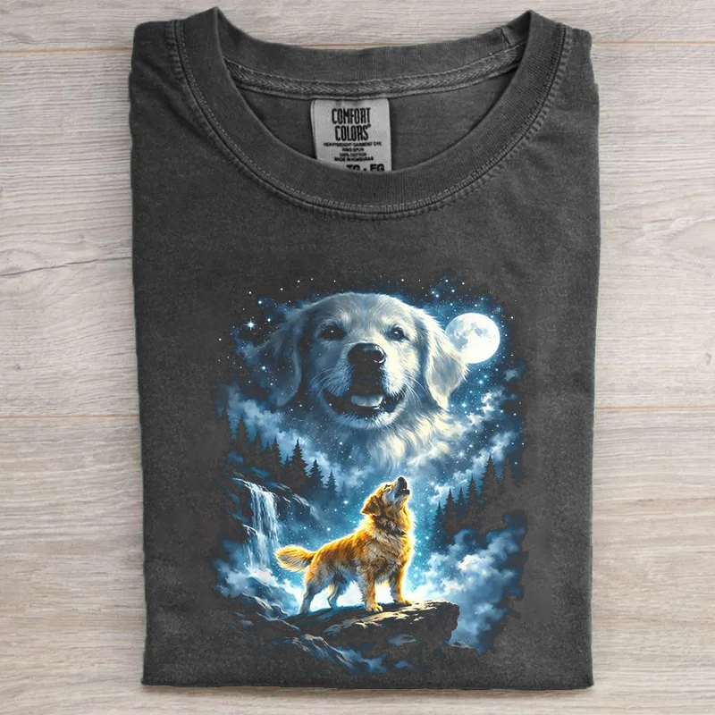 Funny Golden Retriever Howling At The Moon T-shirt