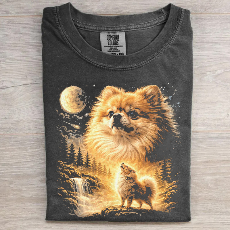 Pomeranian Howling to the Moon T-shirt