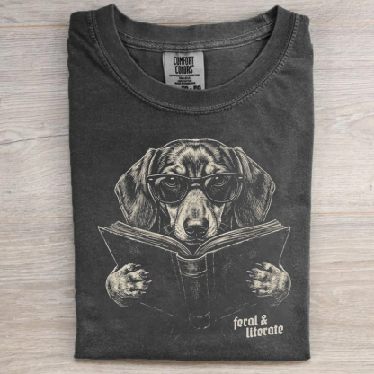 Dachshund Reading Book Graphic T-shirt