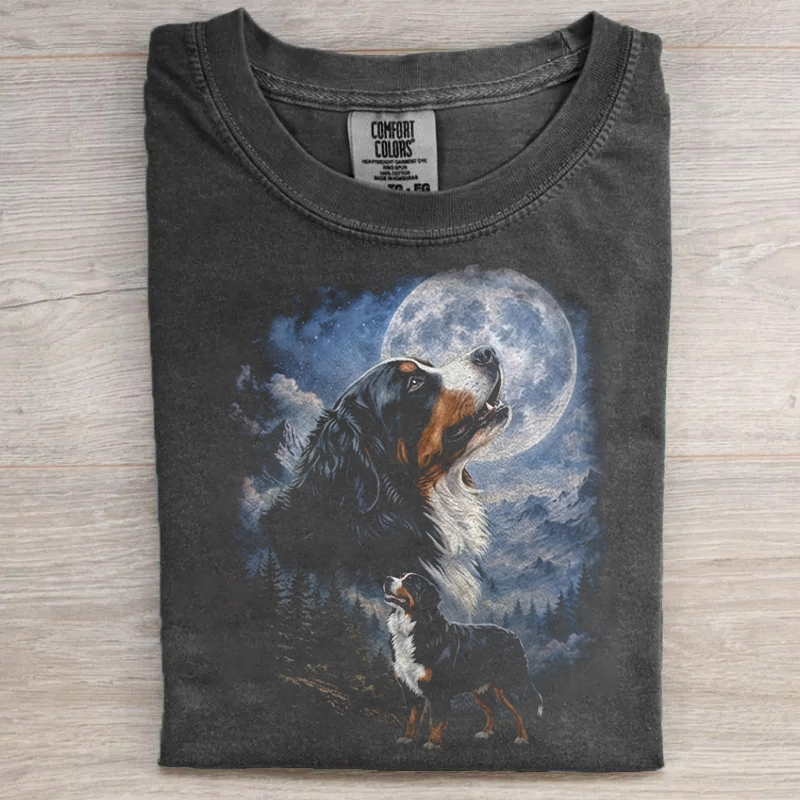 Bernese Mountain Howling Moon Graphic T-shirt