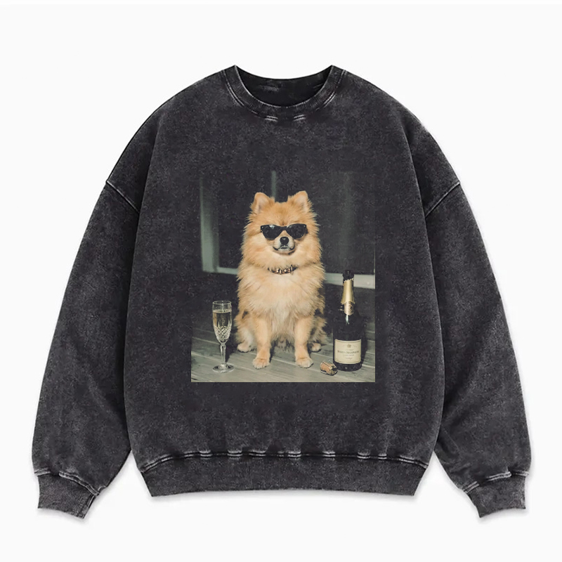 Funny Pomeranian Drinking Champagne Sweatshirt