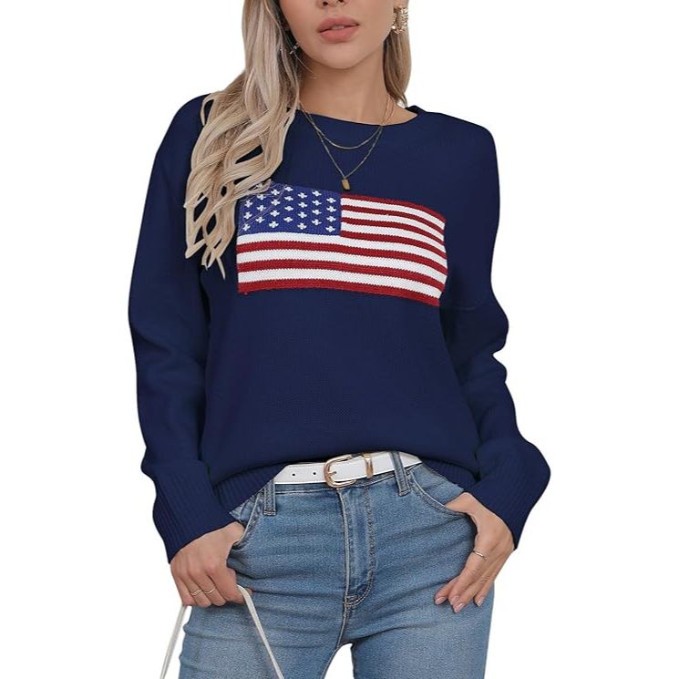 Women's fine knit long-sleeved crew neck pullover sweater