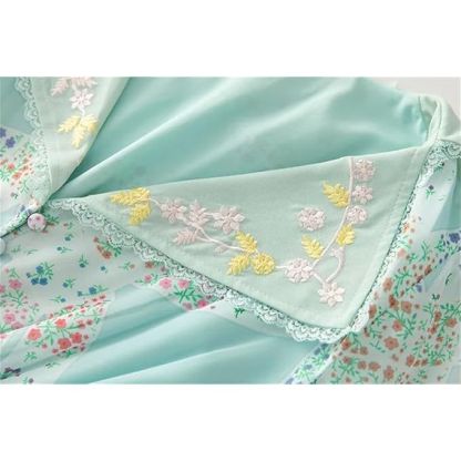 Robe à volants brodée de fleurs à revers pour femme