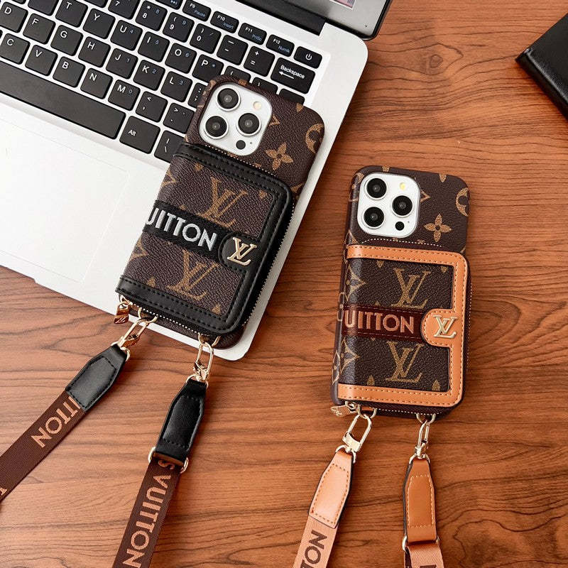 lou-gg-card-holder-chain-iphone-case-7785