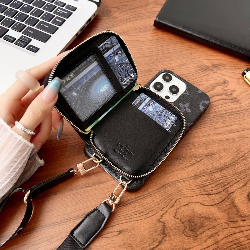 lou-gg-card-holder-chain-iphone-case-7785