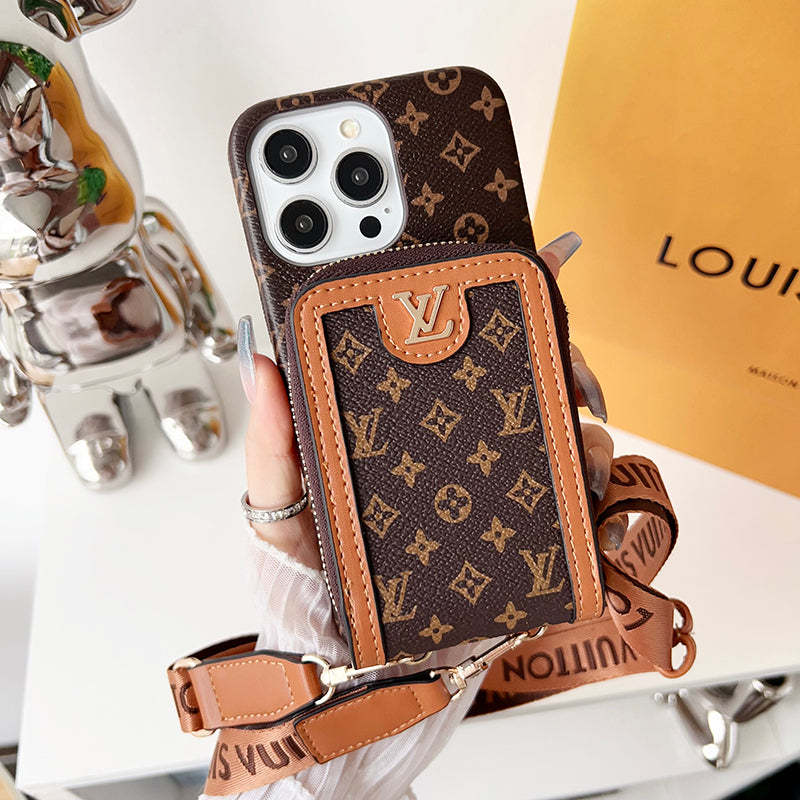 lou-gg-card-holder-chain-iphone-case-4165