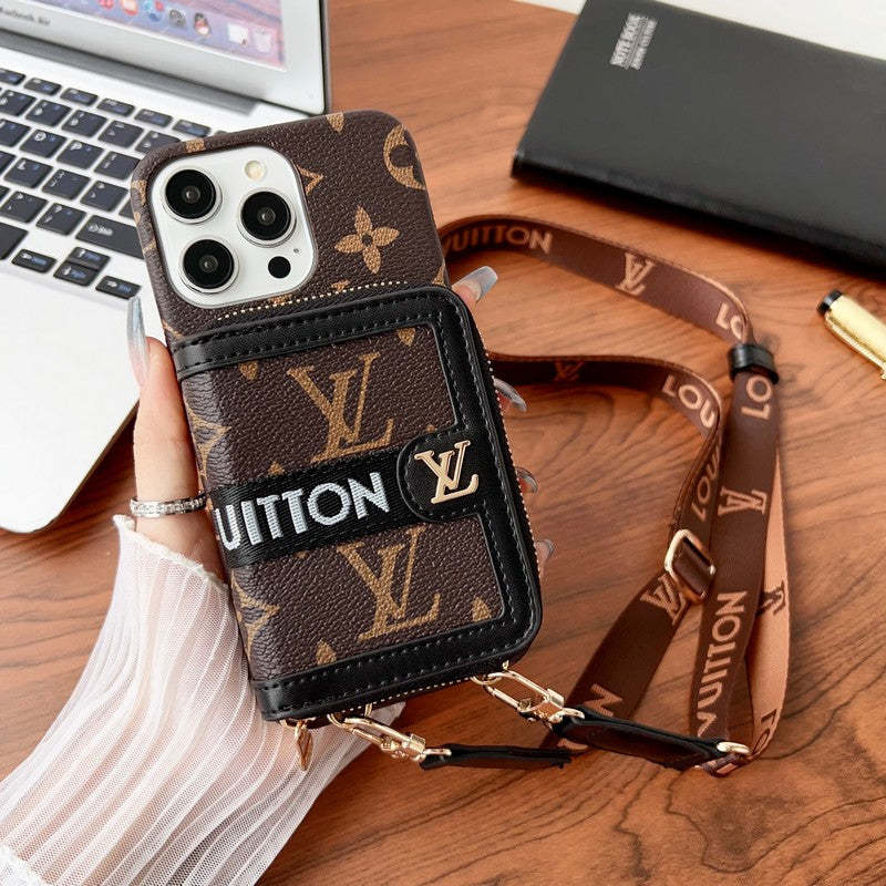 lou-gg-card-holder-chain-iphone-case-7785