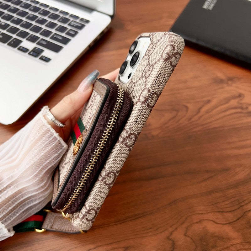 lou-gg-card-holder-chain-iphone-case-7785