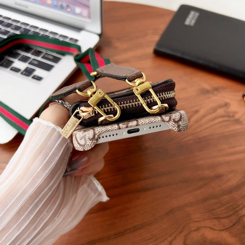 lou-gg-card-holder-chain-iphone-case-7785