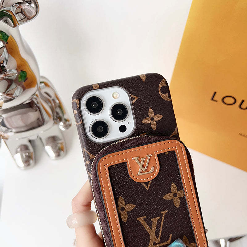 lou-gg-card-holder-chain-iphone-case-4165