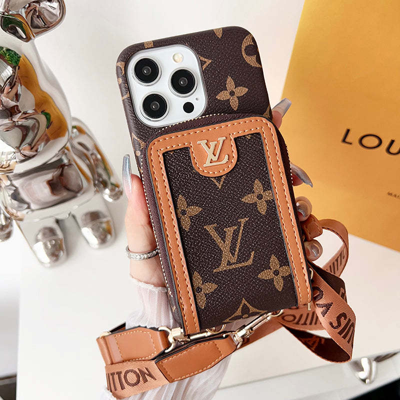 lou-gg-card-holder-chain-iphone-case-4165