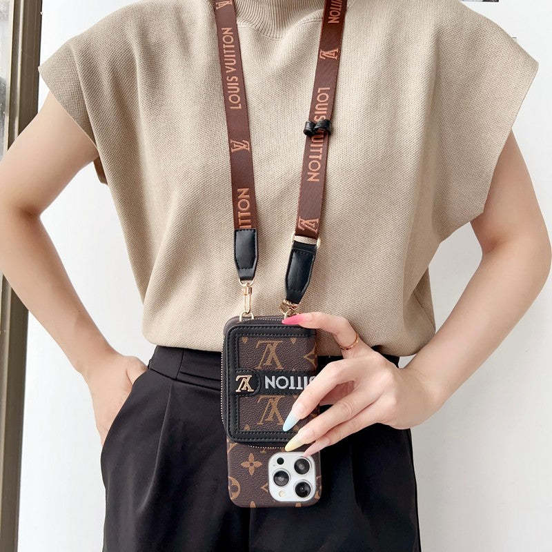 lou-gg-card-holder-chain-iphone-case-7785