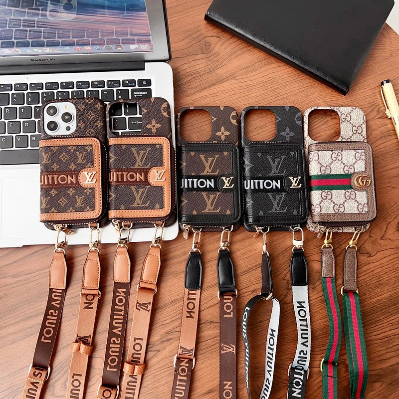 lou-gg-card-holder-chain-iphone-case-7785