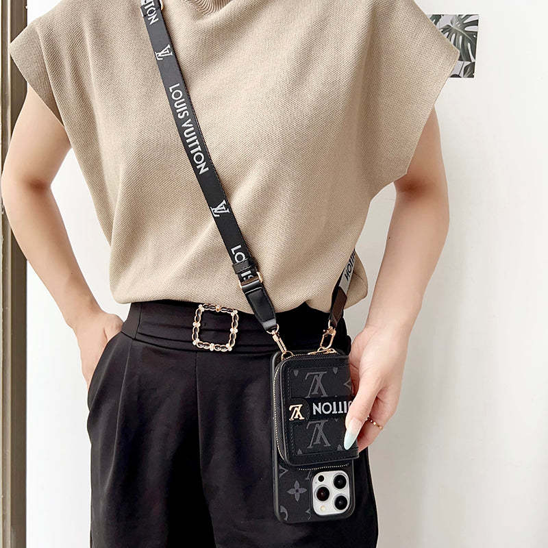 lou-gg-card-holder-chain-iphone-case-355