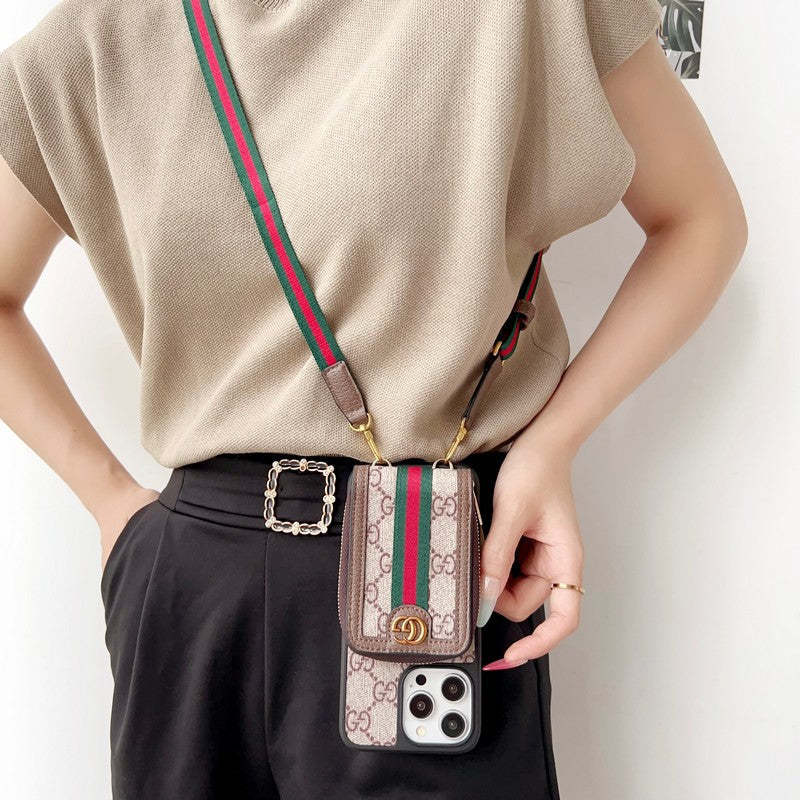 lou-gg-card-holder-chain-iphone-case-1763