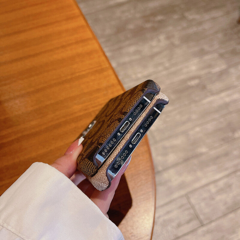 classic-coach-iphone-case-coffee-jdk241426-2824