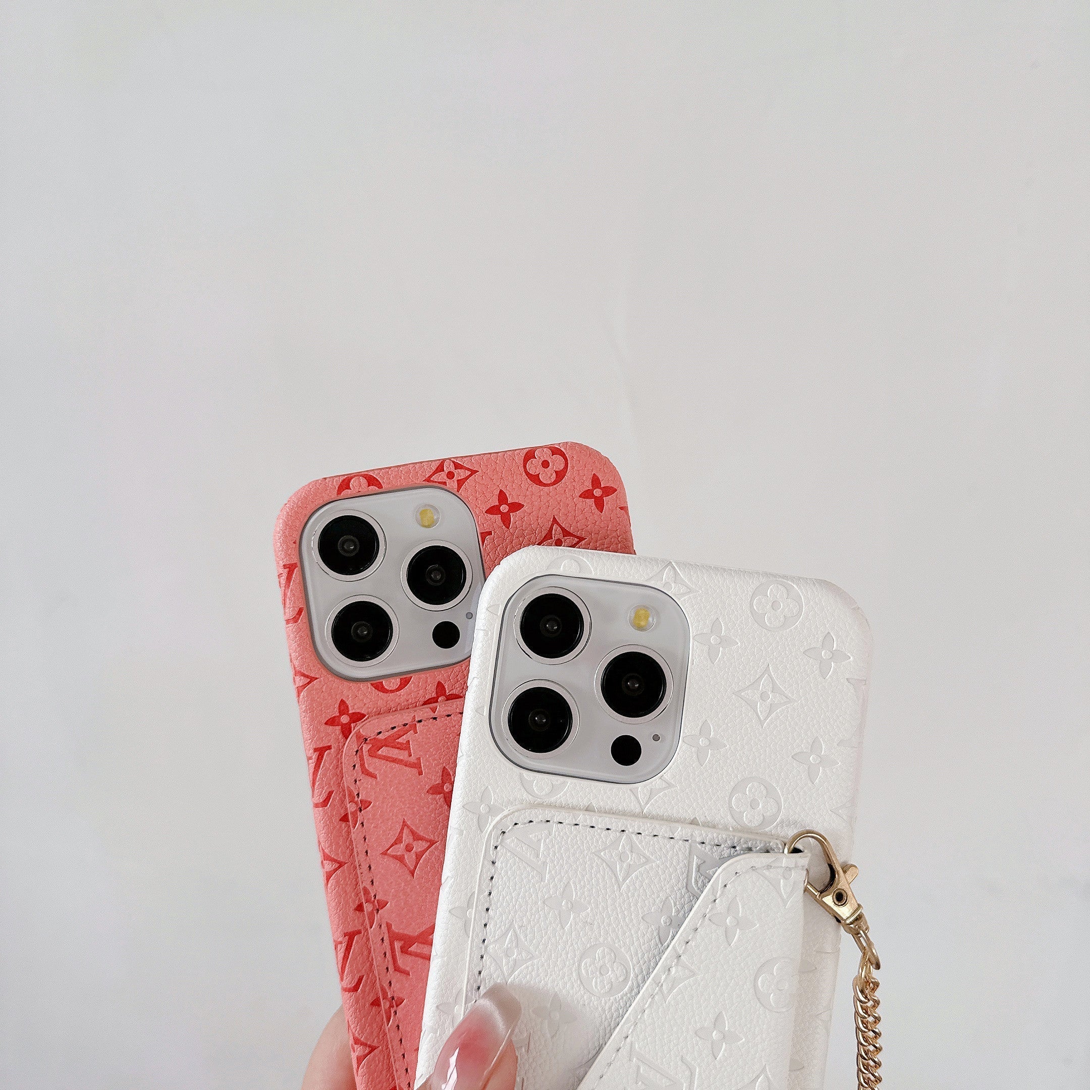 lou-chain-iphone-case-3414