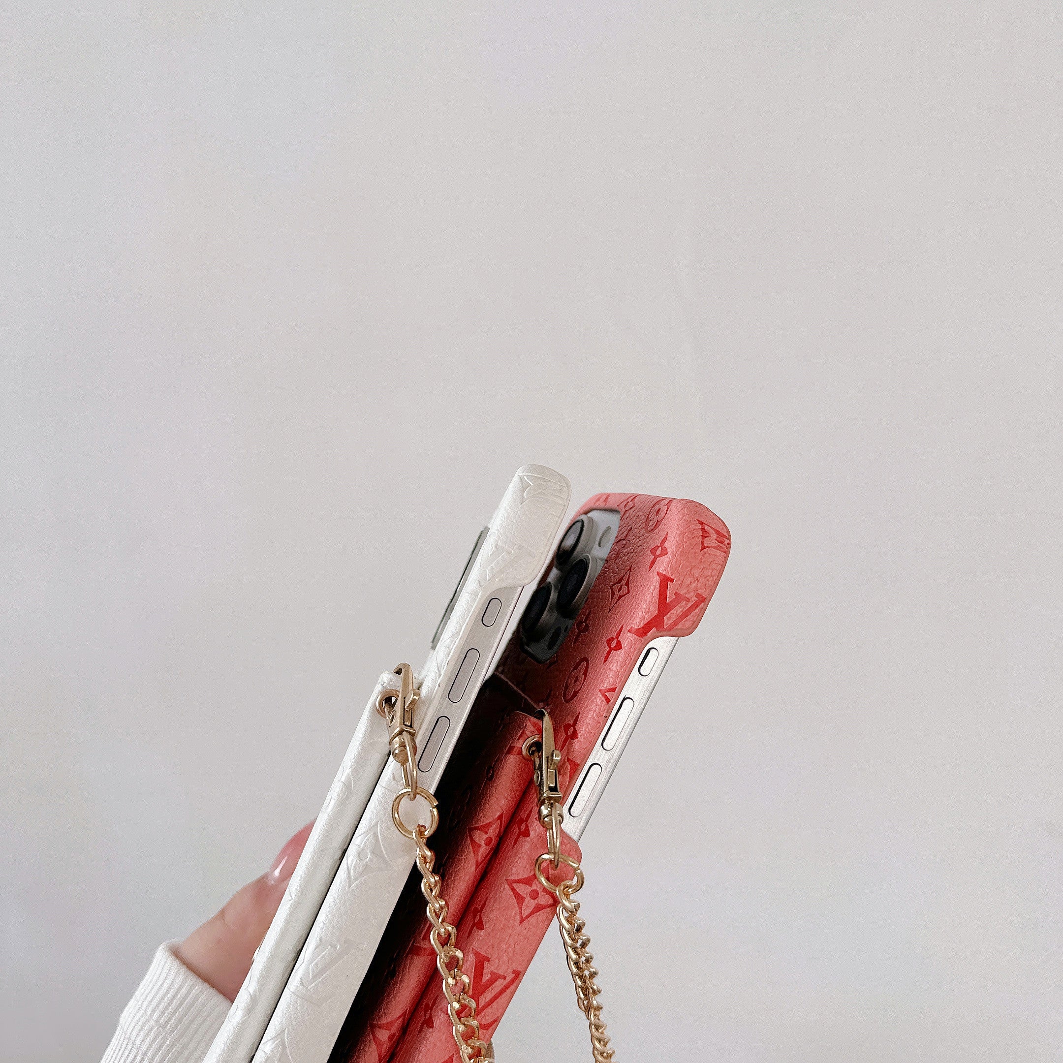 lou-chain-iphone-case-3414