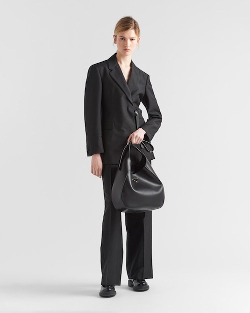 PP Large leather shoulder bag with topstitching - Black