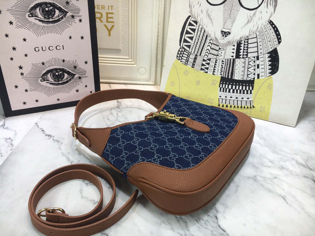 GC312  11x7.5x1.8inch