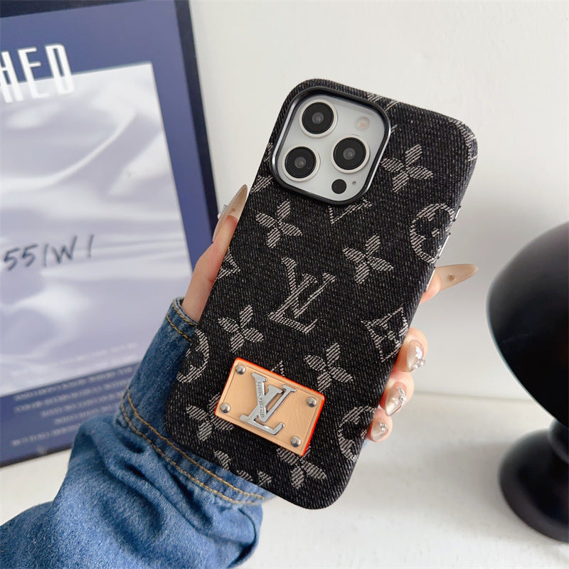 luxury-style-crossbody-magnetic-card-holder-iphone-case-5422