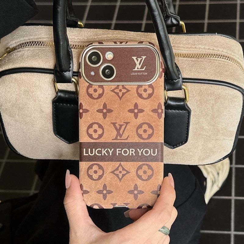 lou-brown-black-classic-leather-iphone-case-8776