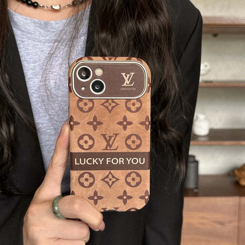 lou-brown-black-classic-leather-iphone-case-8776