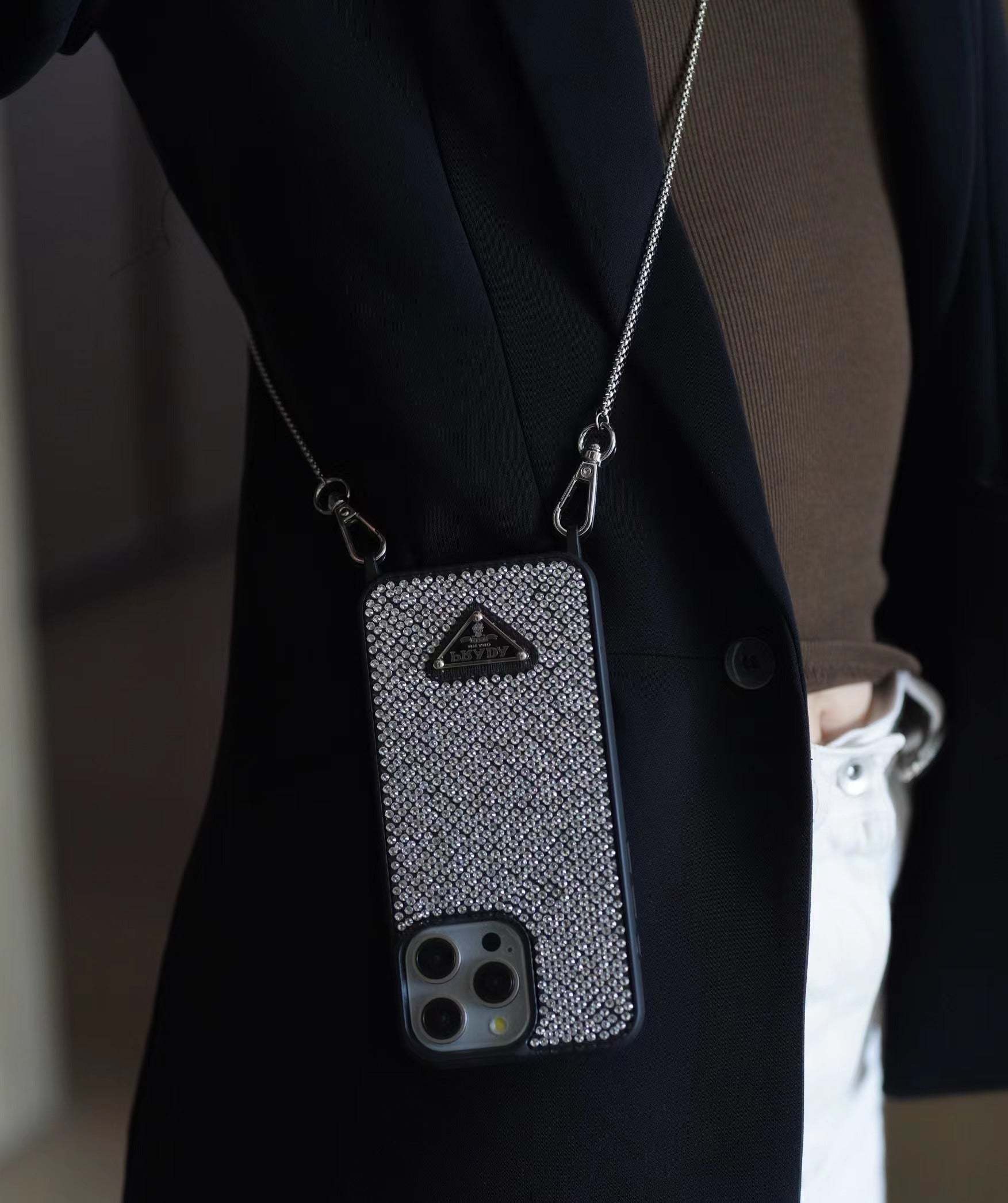 pra-diamond-crossbody-iphone-case-7891