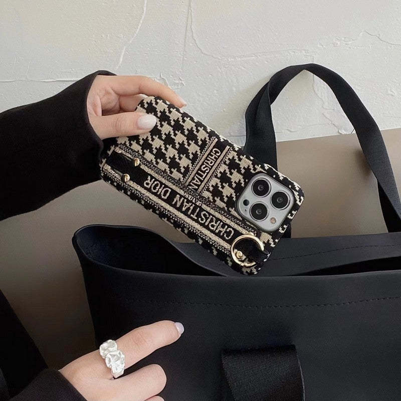 cd-houndstooth-wristband-iphone-case-3527