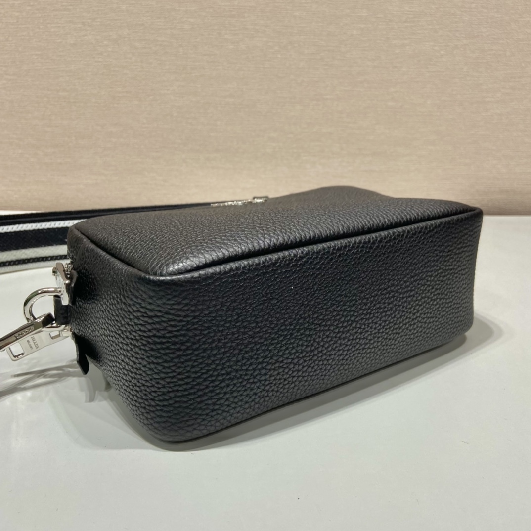 Pra Bag With Shoulder Strap Black For Women, Women's Bags 8.6in/22cm 1BH082_2DKV_F0002_V_3OM