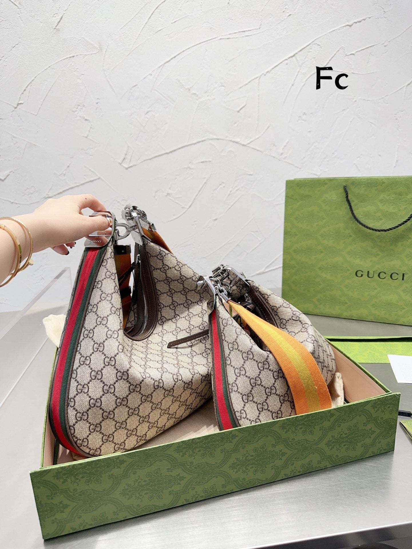 gc484-gc-attache-small-large-shoulder-bag-1539