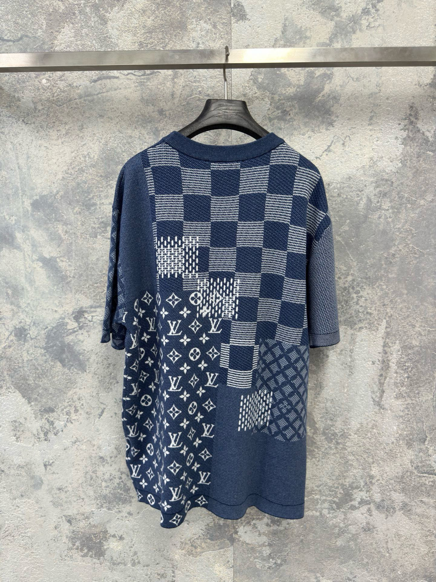 louis-vuitton-t-shirt-tshp3493-7491