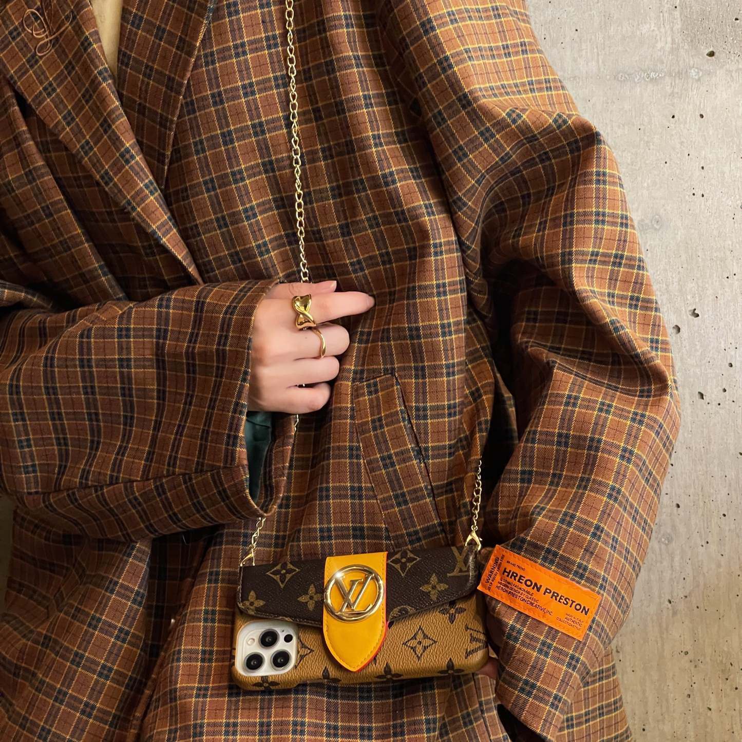 lou-gold-crossbody-card-holder-iphone-case-30