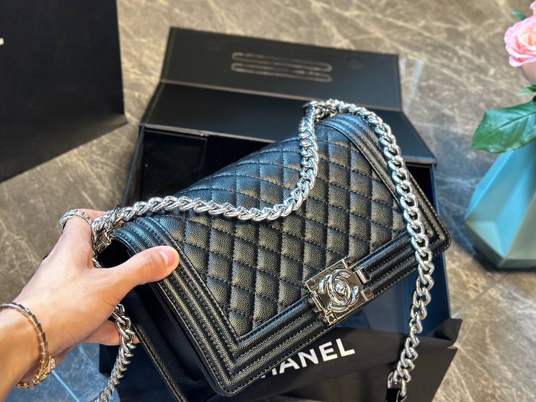 cc-new-arrival-leboy-caviar-leather-size-25-cm-7590