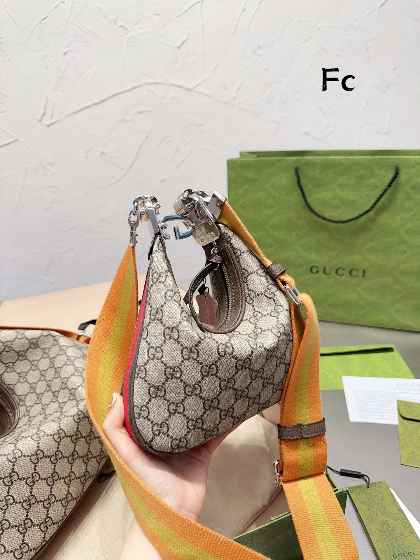 gc484-gc-attache-small-large-shoulder-bag-1539