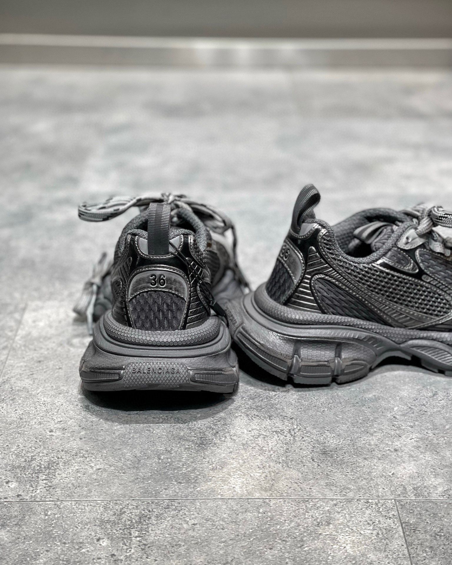 3xl-sneaker-blnc1166-2645