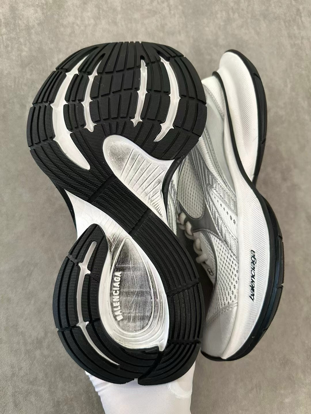 balenciaga-sneaker-blnc1196-6907