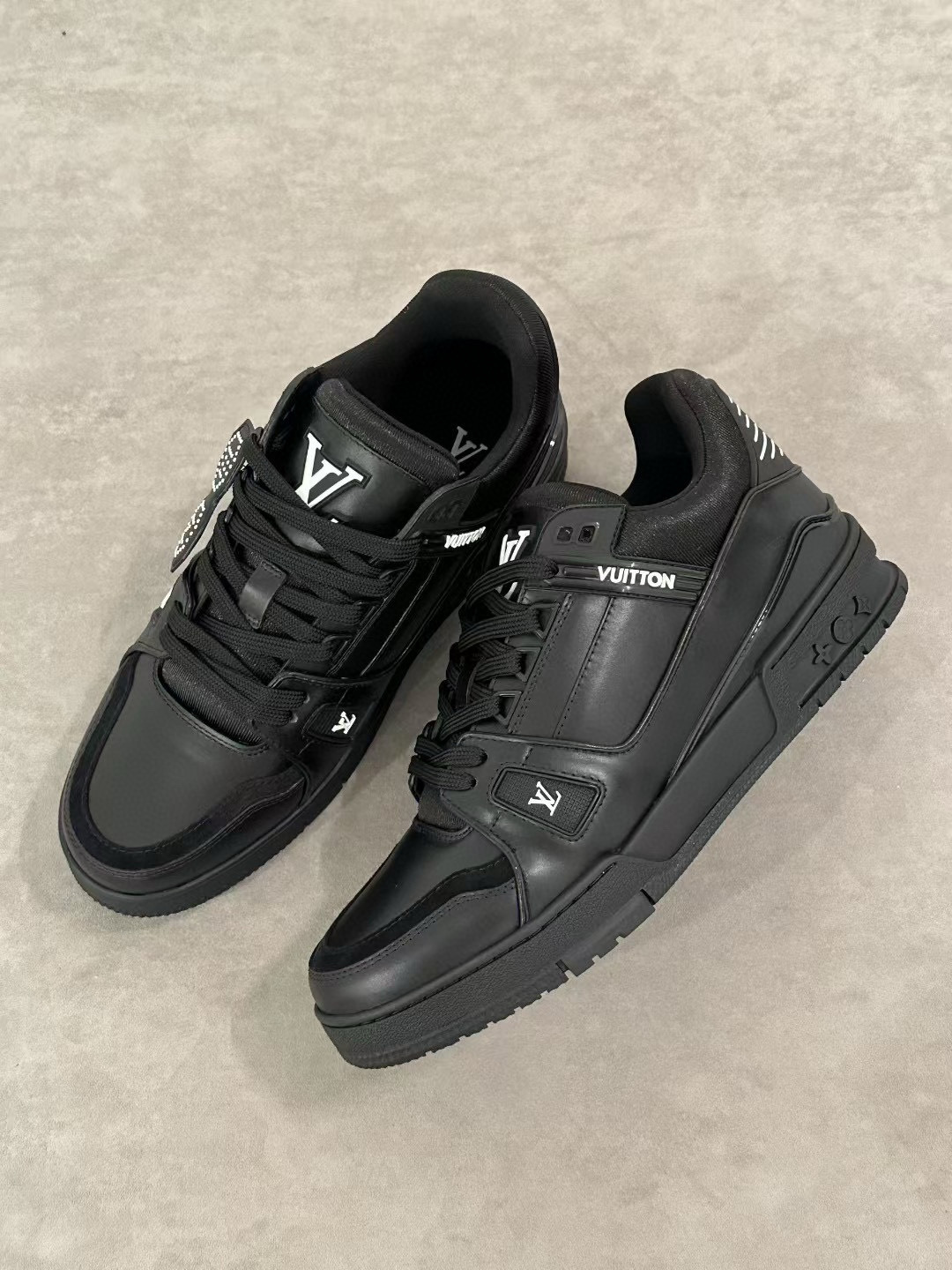 louis-vuitton-sneaker-lsvt1504-2471