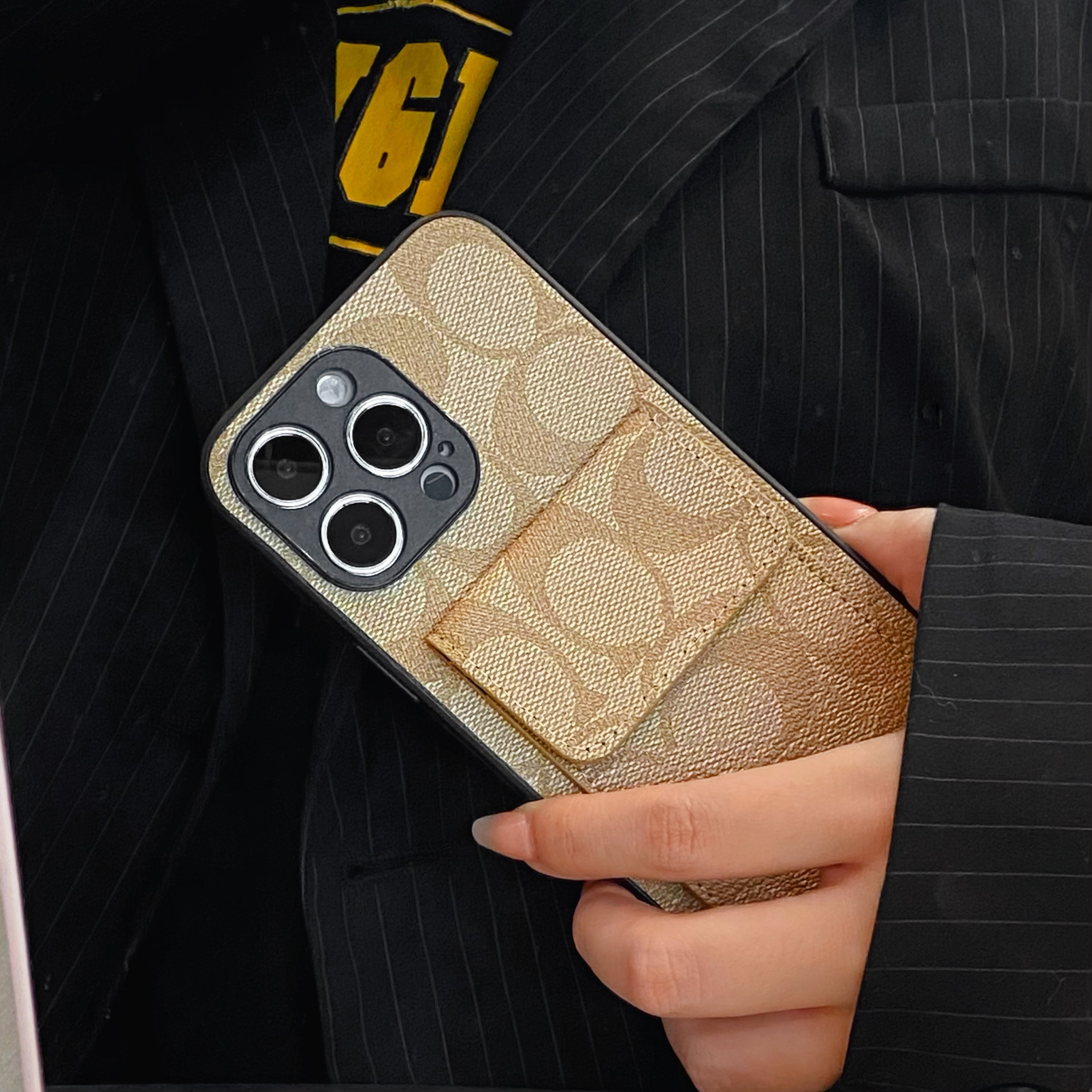 coach-iphone-case-with-wallet-coffee-hp240513-9437