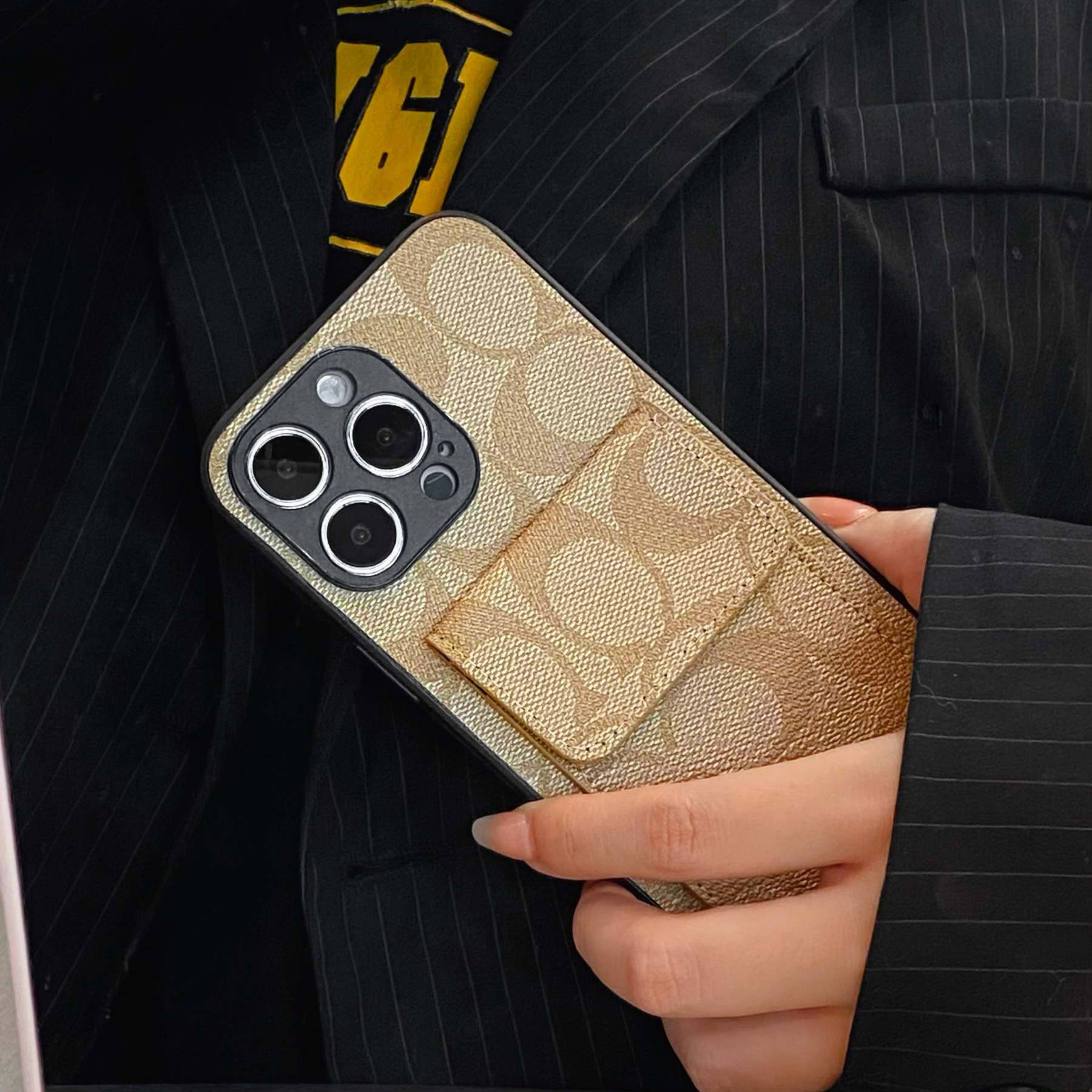 coach-iphone-case-with-wallet-coffee-hp240513-9437